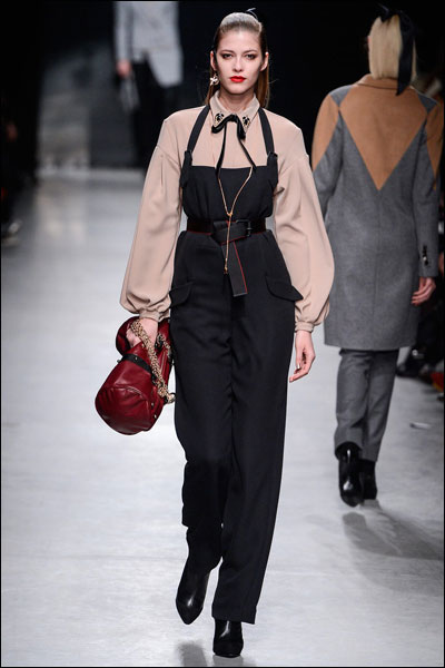 巴黎演绎胜利，巴神华丽金靴戏耀